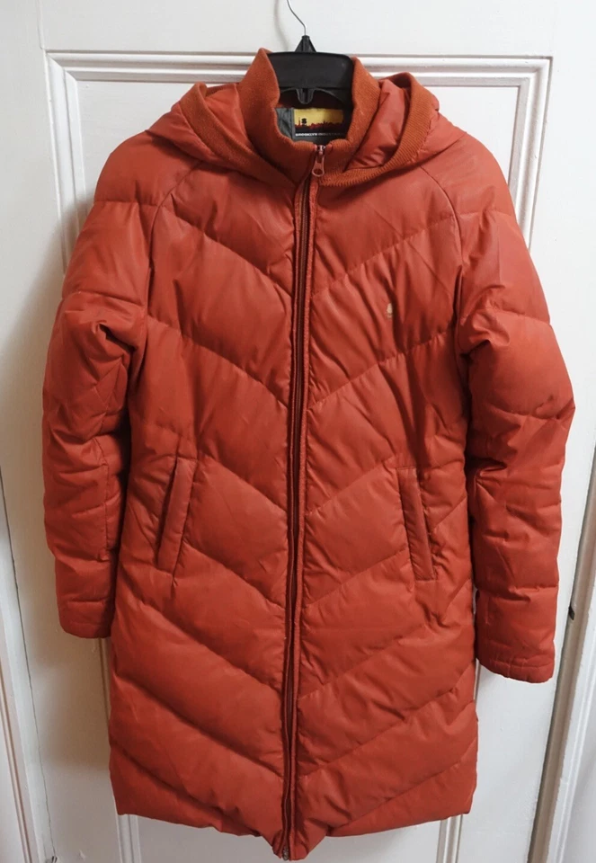 Abrigo largo acolchado Brooklyn Industries 50 % plumón/50 % pluma para mujer pequeño rojo Foto 1 de 4