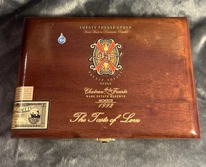 Fuente Opusx The Taste Of Love Holz Zigarrenkiste 10x7x2,5 cm 1992 selten Nachlass - Bild 1 von 11
