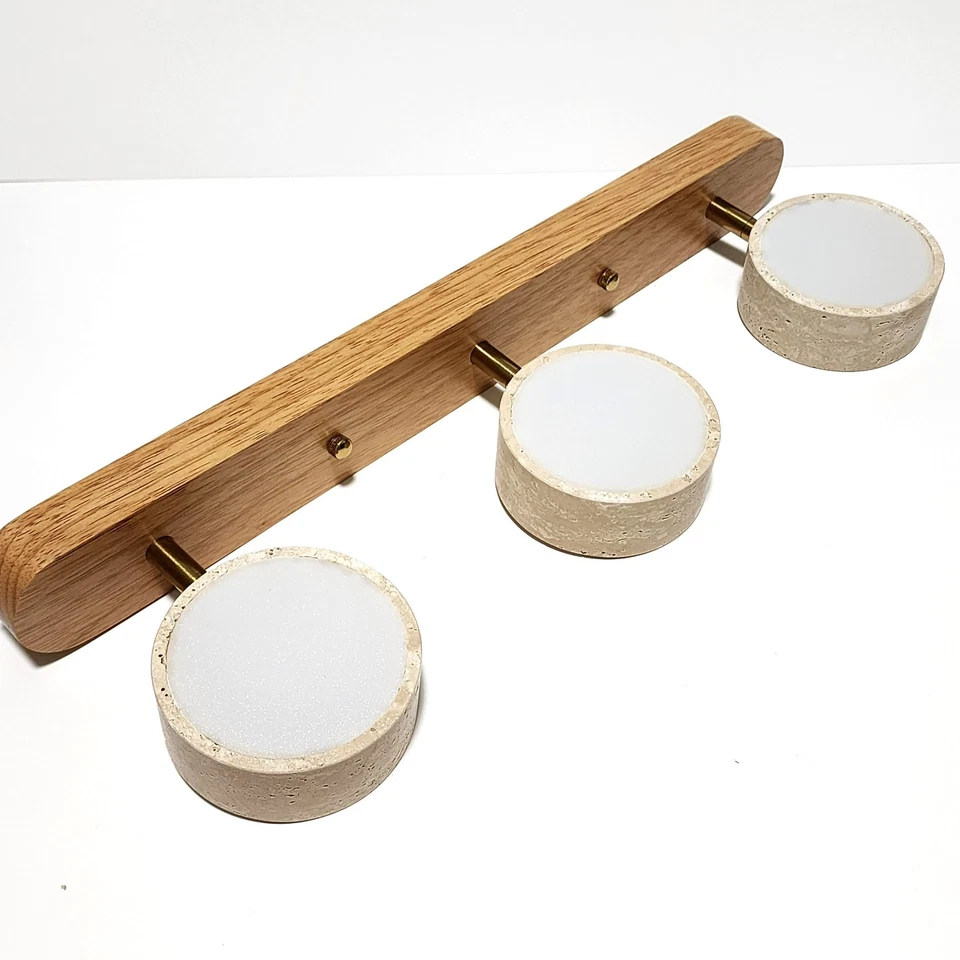 Aplique de pared tocador de madera de travertino y nogal ajustable de 3 luces CAJA ABIERTA Foto 1 de 4