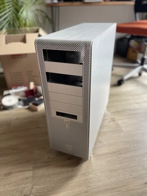 Lian Li Big Tower Aluminium PC Case, 2x Gehäuselüfter, Schallisolierung - Bild 1 von 4