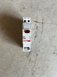 BTICINO F40A BTDIN - PORTALAMPADA E10 MAX 1,2 W ARANCIO - Imagen 1 de 2