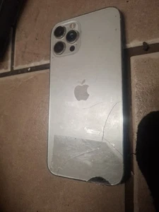 iphone 12 pro max cleanime bloqué - Photo 1 sur 2