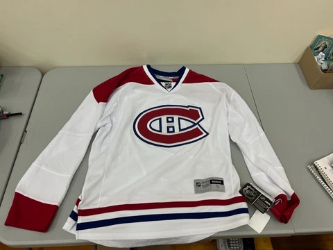Montreal Canadiens Carey Price Jersey Men’s S RBK Fight Strap Tags Stitched NHL Cover