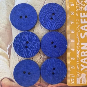 6x large vintage 30mm coat buttons. 2 holes. blue with a textured surface. - Picture 1 of 4