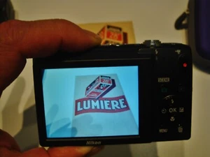 Nikon COOLPIX S2800 20,1 MP Digitalkamera silber SCHÖN GUT FUNKTIONSTÜCHTIG - Bild 1 von 12