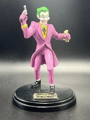 Estatuilla de 8 pulgadas The Joker Golden Age Series pintada a mano DC Comics 2000 Foto 1 de 4