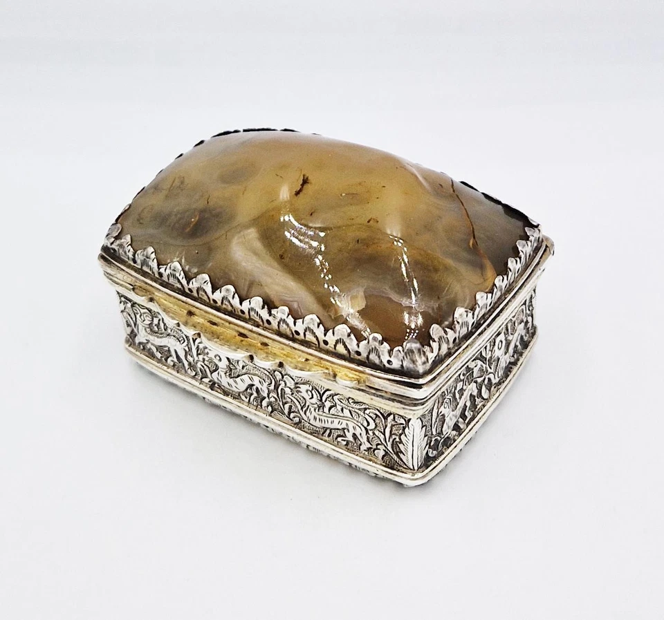 19TH CENTURY INDIAN COLONIAL SOLID SILVER AGATE MOUNTED SNUFF BOX - image 1 of 4