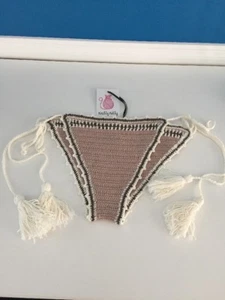 Knitty Kitty Knitimates Strick Häkel hellbraun Seite Quaste Bikini Höschen Medium Neu mit Etikett - Bild 1 von 6