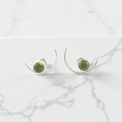 Peridot Gemstone 925 Sterling Silver Handmade Jewelry Studs Earrings For Women Foto 1 de 4