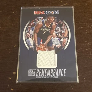 ZION WILLIAMSON PELICANS JERSEY PIECE CERTIFIED AUTHENTIC COLLECTIBLE CARD - Picture 1 of 2