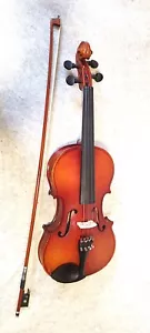 Erich Pfretzschner 4/4 Violine Mdl 3011, 2008 Stradivari Kopie mit Hartschalenkoffer & Bogen - Bild 1 von 16