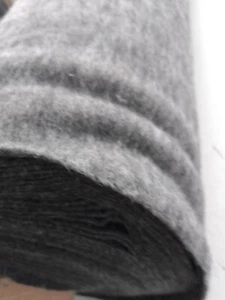 15m  Polstervlies, Br. 160cm,  per m € 3,00 - Bild 1 von 1