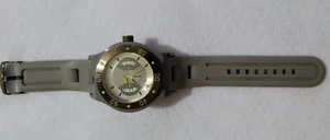 Everlast Mens Sport Analog Round Watch Gray Ressin Strap Oversized  - Picture 1 of 8