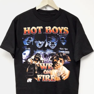 HEISS JUNGEN T-SHIRT Vintage Rap Tee Lil Wayne Young Thug Jugend Hip Hop Tupac FTP Y2K - Bild 1 von 3
