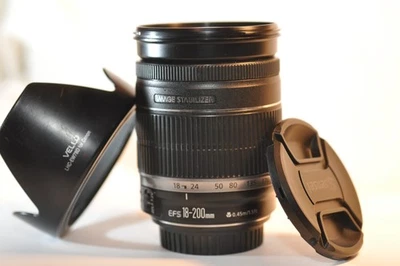 Canon EF-S 18-200mm 3.5-5.6 IS lens NICE for EOS Rebel T8 T7 T6 70D 80D 90D 7D - Image 1 of 4