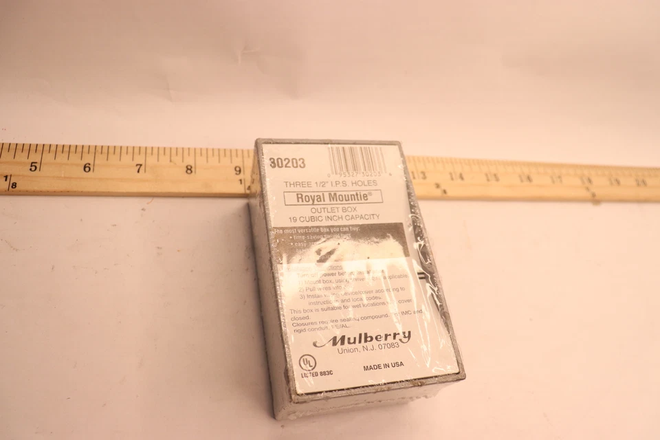 Caja de salida Mulberry Royal Mountie de 3 agujeros 19 pulgadas cúbicas 30203  Foto 1 de 1