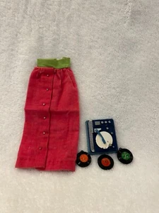 Vintage Barbie Disc Date 1633 (1965) Mattel skirt record player 3 records - Picture 1 of 7