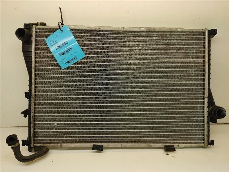 99 00 01 02 03 BMW 540I E39 RADIADOR ASM Foto 1 de 4