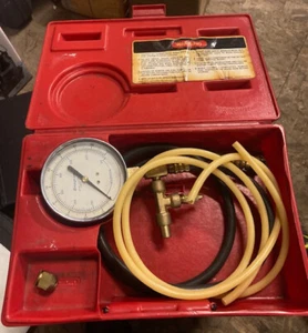 Snap-On MT337A Fuel Injection Pressure Gauge Set w/ Hard Case & Papers TT545 - Foto 1 di 3