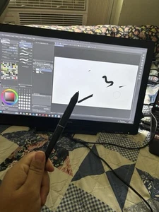 Huion Kamvas 20 GT-191 V2 19.5 Inch Drawing Tablet HD Screen 8192 Battery Pen - Photo 1/1