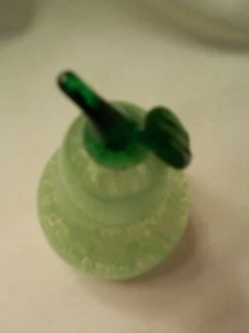 NICE VINTAGE MURANO ART GLASS PEAR FIGURE/PAPERWEIGHT - Picture 1 of 6