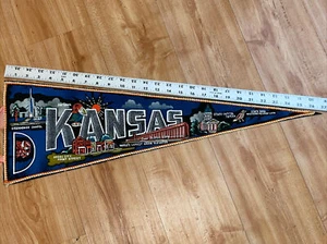 Banderín de fieltro Kansas vintage años 70 8,5" X 26" - Imagen 1 de 6