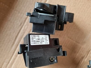 1 x Siemens 3VL9800-1ST00 Bobine Lancement 220V , 230V , pour VL630 - VL1600 - Imagen 1 de 3