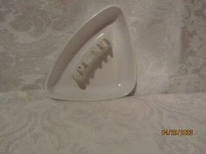 Vintage White Modern Plastic Ashtray Made by Ges-Line USA - Picture 1 of 6