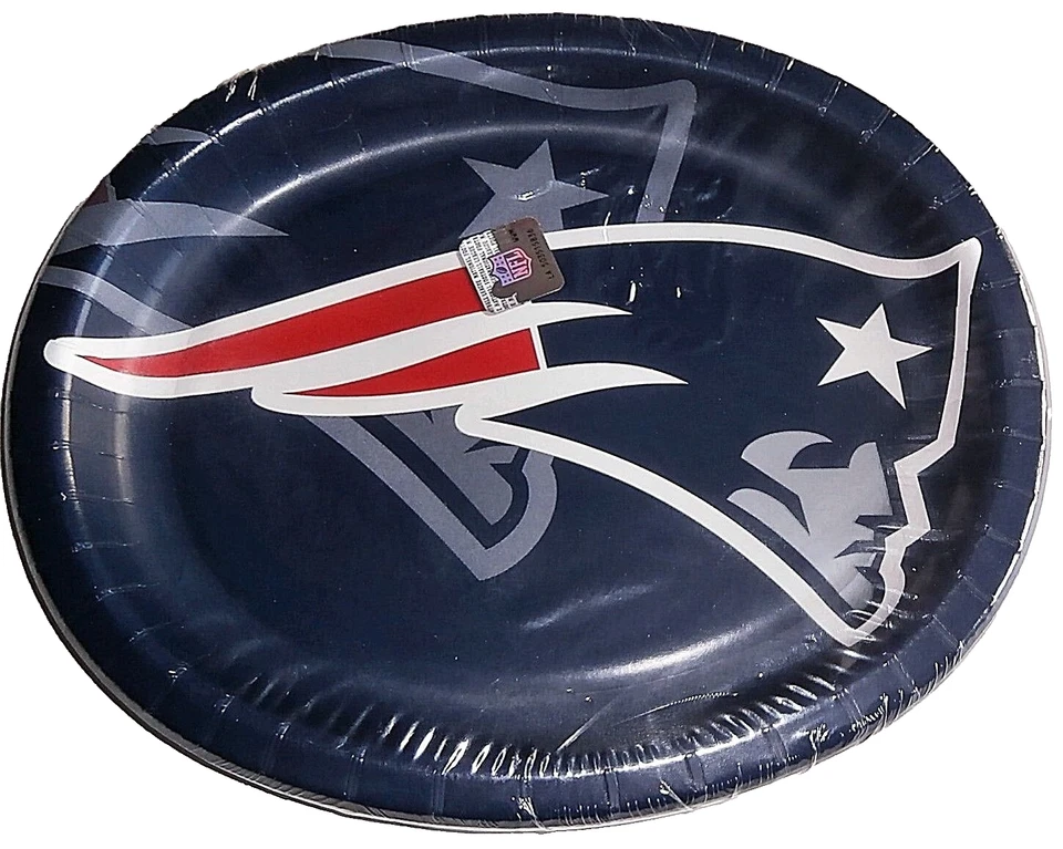 NEW ENGLAND PATRIOTS one-time-use Party Oval Platters 10" x 12"  8 Ct   - Image 1 of 1