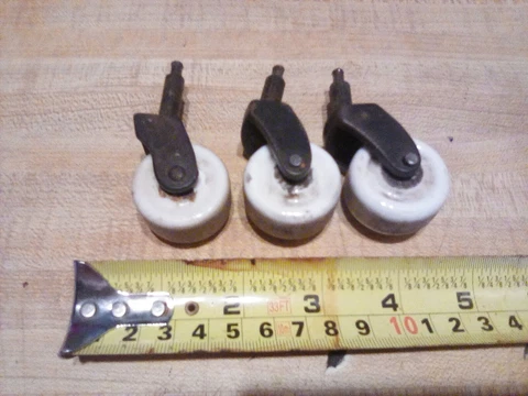 vintage porcelain casters set of 3 Cover