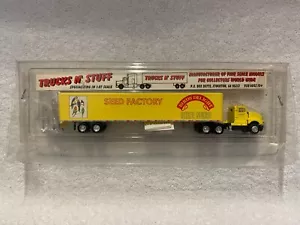 Trucks N' Stuff HO Maßstab Saatgut Fabrik Vögel Freude Sattelzug Anhänger - Bild 1 von 2