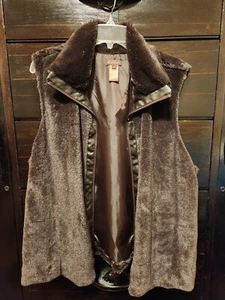 Multiples Women's Size 1X Faux Fur Brown Vest - Picture 1 of 4