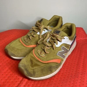 New Balance Men's 997H V1 Lifestyle Sneaker Gold Moss/Black Size 12D - Picture 1 of 12