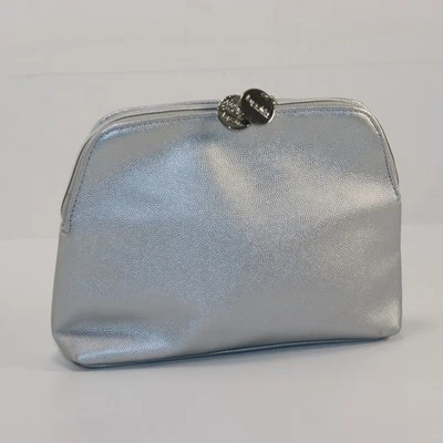 La Prairie 银色化妆化妆化妆包 – 免费赠送 — 第 1/4 张图片