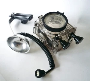 Alloggiamento macchina fotografica subacquea vintage Ikelite - Foto 1 di 4