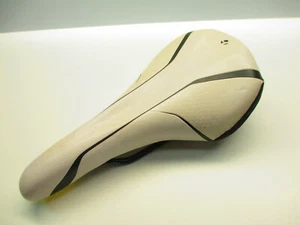 Bontrager Bike Saddle seat Mountain Road White Bicycle MTB DH Fast Ship - Picture 1 of 9