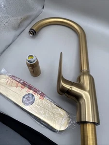 Hansgrohe High Arc Kitchen Faucet 1-Handle Pull Down Sprayer Brush gold 71800251 - Picture 1 of 6