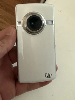 Cisco Flip Video Camera Ultra HD USB Video Model U260 HDMI ( No Power ) - Image 1 of 3