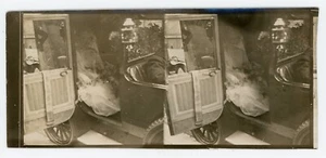 PHOTO c.1900 vue stéréo, la mariée dans une voiture ancienne mariage / wedding - Picture 1 of 2