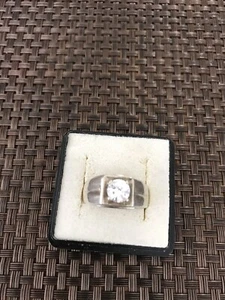 925 Silberring mit Zirkoniasteinen besetzt - Bild 1 von 5