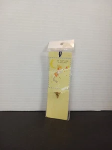 Kleine goldfarbene Engel Anstecknadel Arbeit ist nie getan lila Quaste neu im Paket  - Bild 1 von 5