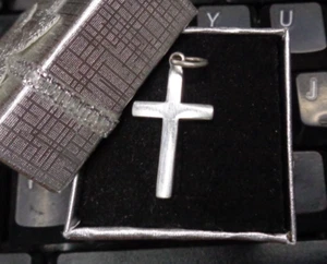 Estate Jewelry ~ .925 Sterling Silver Cross Pendant ~ 1-3/16" x 9/16" - Picture 1 of 4