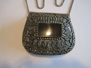 SELTENE ANTIKE METALL GELDBÖRSE MIT INTARSIERTEM BLATT, FÄCHER & ONYX DESIGNS - Bild 1 von 5