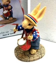 Bunny Toes Justin On Parade 1997 Limited Pacific Rim 72094 Figurine Flag Drum - Picture 1 of 6