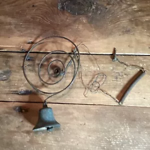 Landladen Ladenbesitzer hängende antike Messing Feder Türklingel. (3 von 5 verfügbar) - Bild 1 von 9
