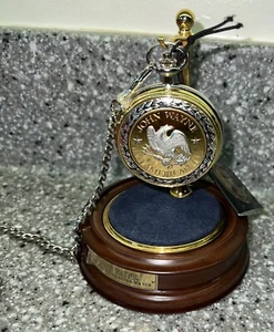 Franklin Mint John Wayne Collector Pocket Watch w/ Glass Globe Stand - Picture 1 of 4