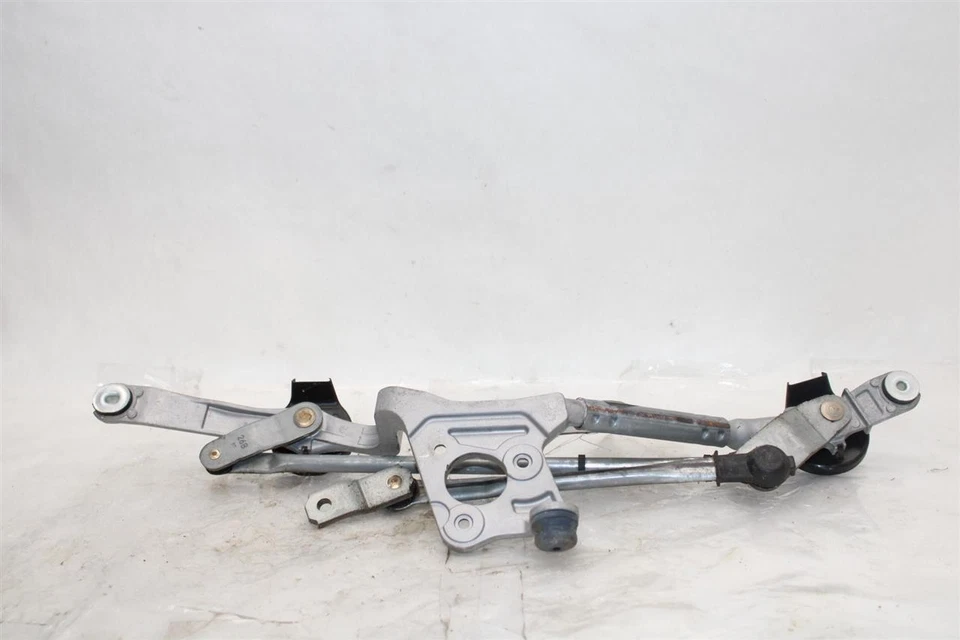 WINDSHIELD WIPER TRANSMISSION Toyota Prius Prius V 2016-2022 1419668 Foto 1 de 4