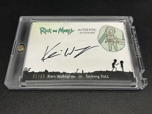 Kari Wahlgren als sprechende Puppe RICK AND MORTY Staffel 1 Autogrammkarte Auto /50 - Bild 1 von 3