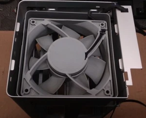 Apple Mac Pro A1186 Early 2008 815-9399 Memory Cage with Fan #9017 - Picture 1 of 5