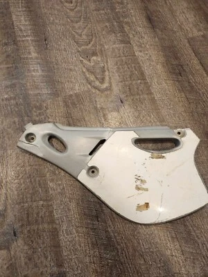 Panel lateral izquierdo KTM 65sx 1999 46008041100 Foto 1 de 4